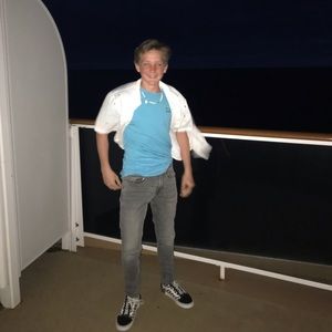 Meet your Posher, Troy